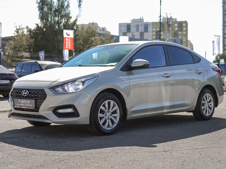 Автомобиль с пробегом Hyundai Solaris в городе Ижевск ДЦ - Автосалон АВТО 18 Ленина 178Б