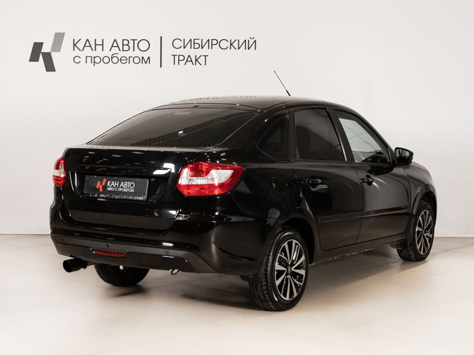 Автомобиль с пробегом LADA Granta в городе Казань ДЦ - КАЭ Сибирский тракт
