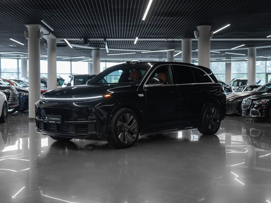 Автомобиль с пробегом Li Auto (Lixiang) L7 в городе Москва ДЦ - PELETON ELECTRO