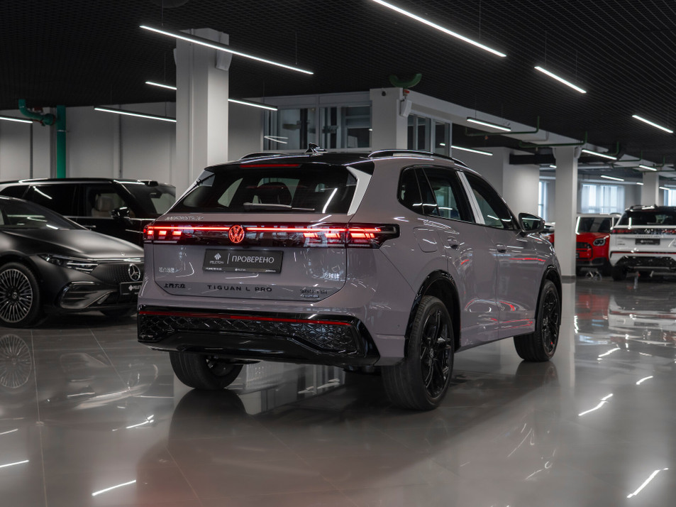 Автомобиль с пробегом Volkswagen Tiguan в городе Москва ДЦ - PELETON Юг