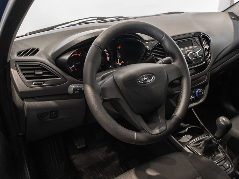 Автомобиль с пробегом LADA Vesta в городе Казань ДЦ - КАЭ Сибирский тракт