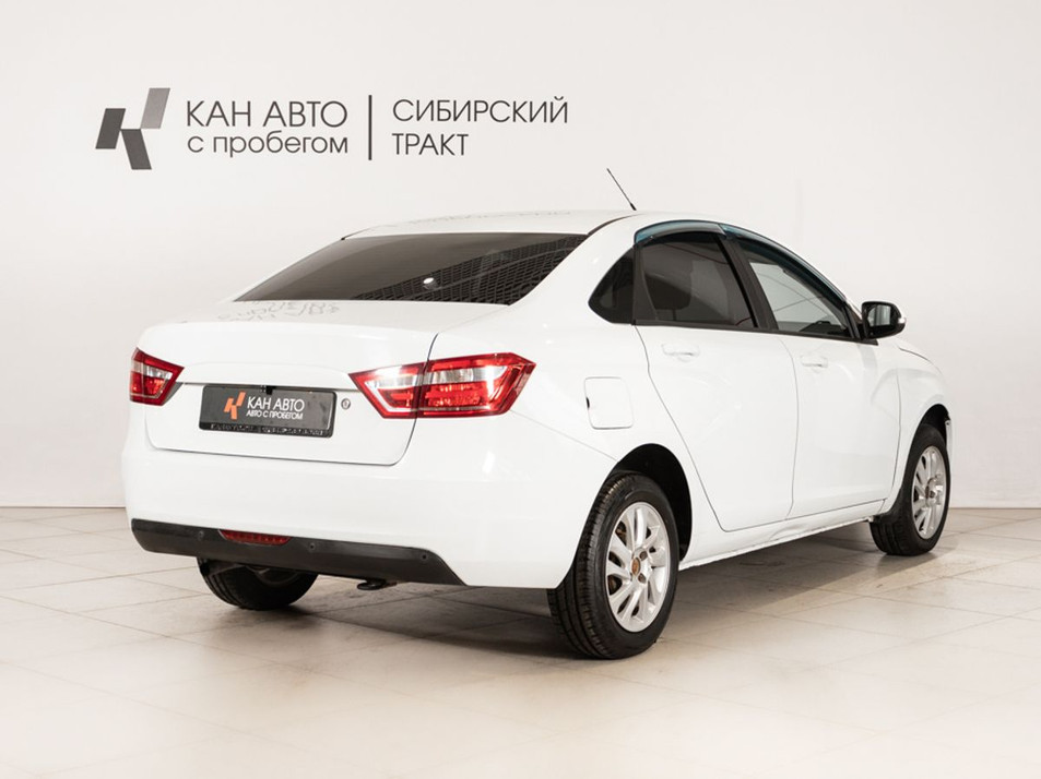 Автомобиль с пробегом LADA Vesta в городе Казань ДЦ - КАЭ Сибирский тракт