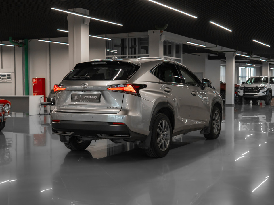 Автомобиль с пробегом Lexus NX в городе Москва ДЦ - PANGO Центр PELETON