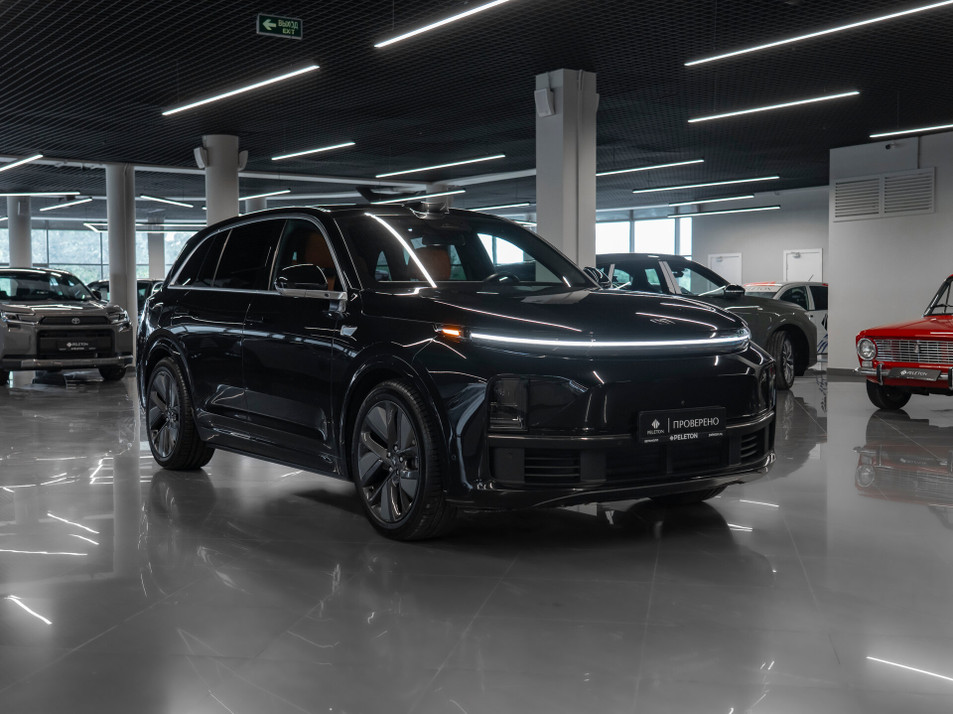 Автомобиль с пробегом Li Auto (Lixiang) L7 в городе Москва ДЦ - PELETON ELECTRO