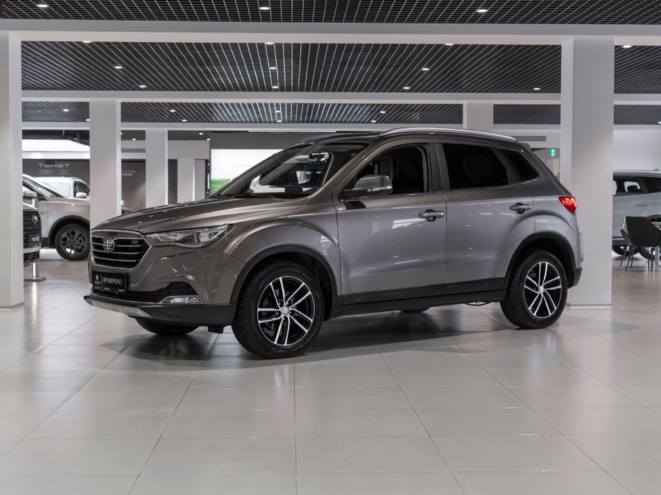 Автомобиль с пробегом FAW Besturn X40 в городе Москва ДЦ - PELETON Юг