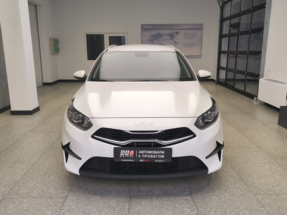 Автомобиль с пробегом Kia Ceed в городе Краснодар ДЦ - ААА Моторс Краснодар