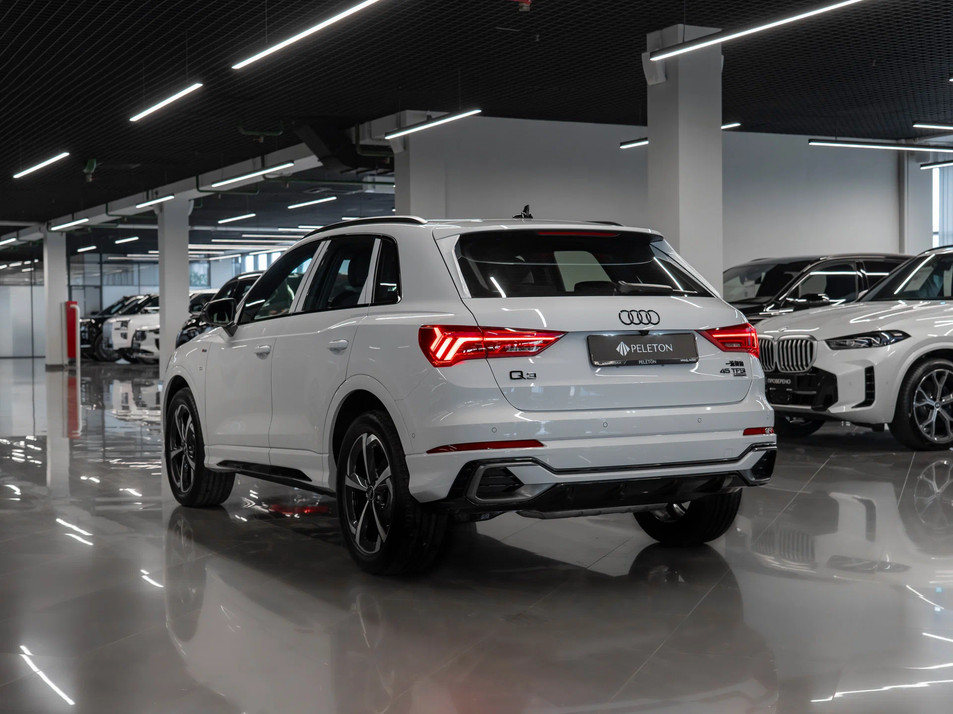 Автомобиль с пробегом Audi Q3 в городе Москва ДЦ - PELETON Юг