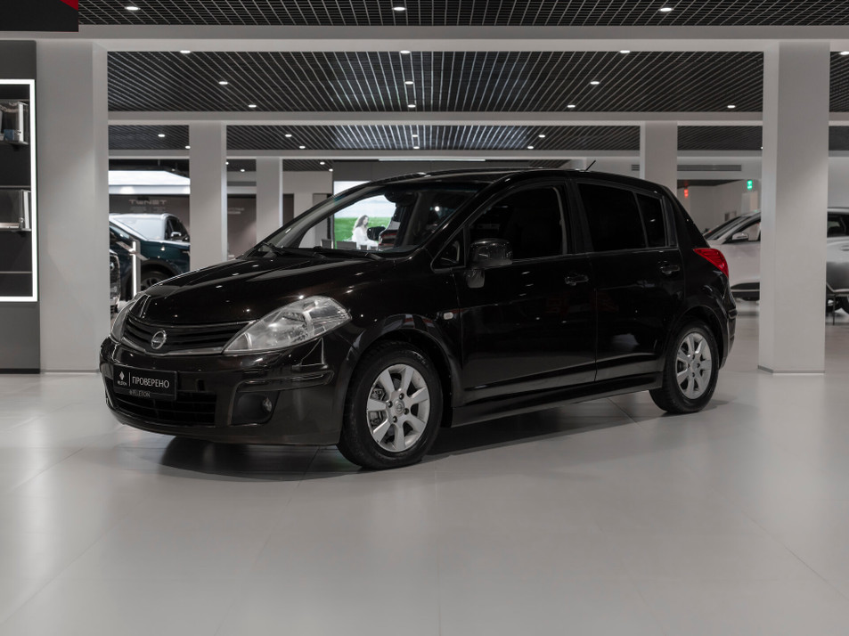 Автомобиль с пробегом Nissan Tiida в городе Москва ДЦ - PELETON Юг