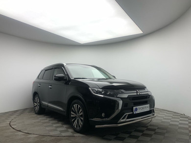 Автомобиль с пробегом Mitsubishi Outlander в городе Мурманск ДЦ - Аксель Автомобили с пробегом