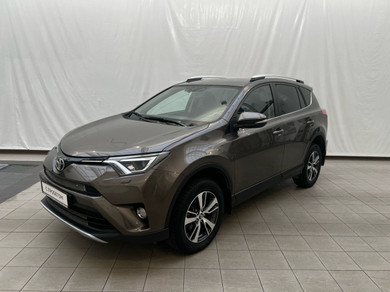 Автомобиль с пробегом Toyota RAV4 в городе Нижний Тагил ДЦ - Свободный склад USED (Тойота Центр Нижний Тагил / Тойота Центр Нижний Тагил (для СХ) / Европа Авто Тагил / Мазда Центр Тагил / CHANGAN Автоплюс Нижний Тагил) (с пробегом)