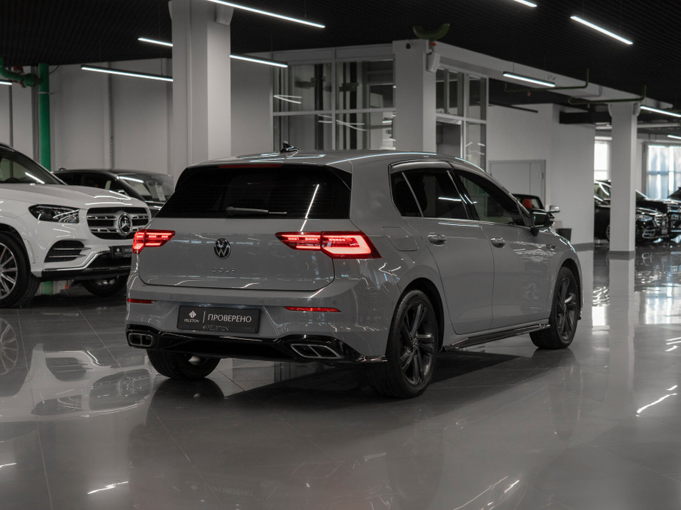 Автомобиль с пробегом Volkswagen Golf в городе Москва ДЦ - PANGO Центр PELETON