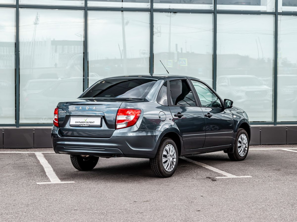 Автомобиль с пробегом LADA Granta в городе Магнитогорск ДЦ - СИЛЬВЕР.SELECT 113
