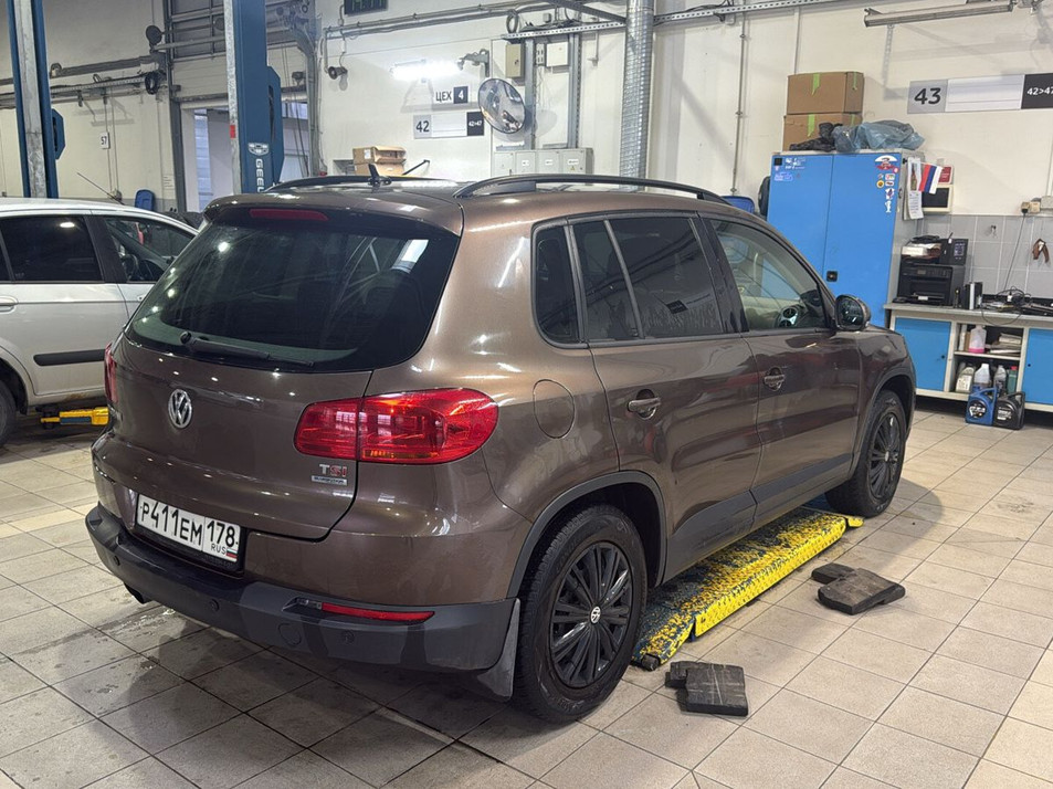 Автомобиль с пробегом Volkswagen Tiguan в городе Санкт-Петербург ДЦ - Тойота Центр Парнас