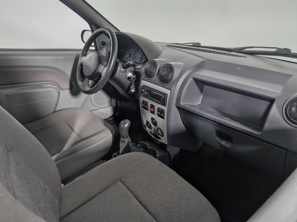 Автомобиль с пробегом Renault Logan в городе Нижний Новгород ДЦ - PANGO Центр Нижегородец