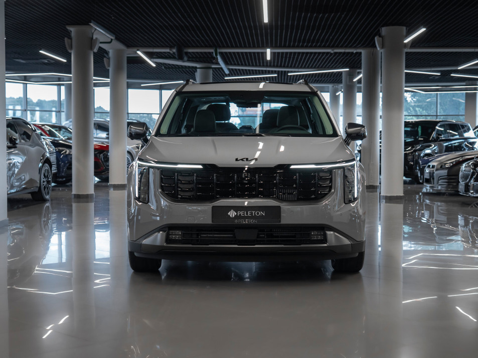 Автомобиль с пробегом Kia Carnival в городе Москва ДЦ - PELETON ELECTRO