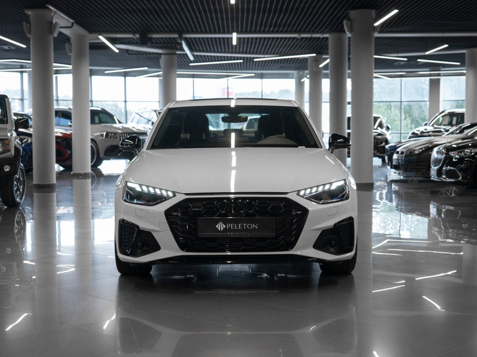 Автомобиль с пробегом Audi A4 в городе Москва ДЦ - PELETON Юг
