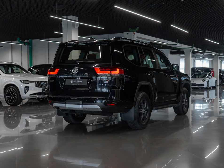Автомобиль с пробегом Toyota Land Cruiser в городе Москва ДЦ - PELETON ELECTRO