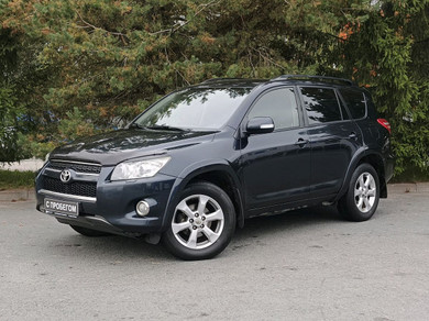 Автомобиль с пробегом Toyota RAV4 в городе Санкт-Петербург ДЦ - Тойота Центр Невский