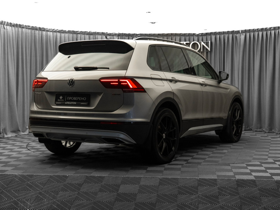 Автомобиль с пробегом Volkswagen Tiguan в городе Москва ДЦ - PELETON Юг