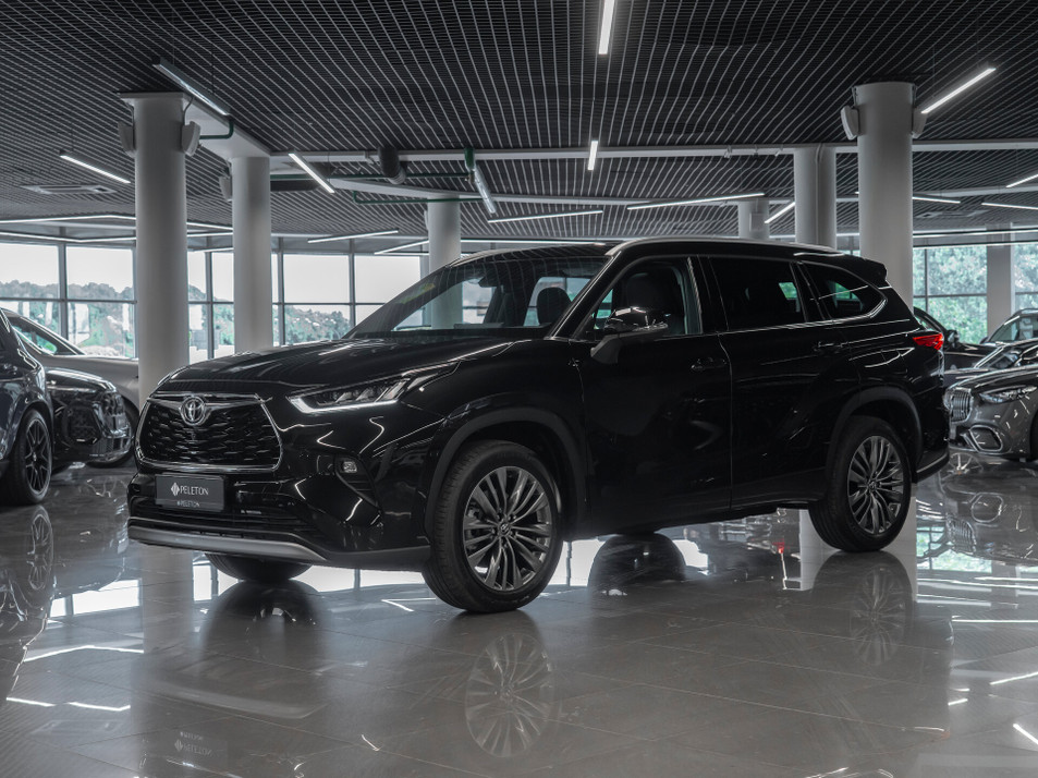Автомобиль с пробегом Toyota Highlander в городе Москва ДЦ - PANGO&nbsp;Центр PELETON