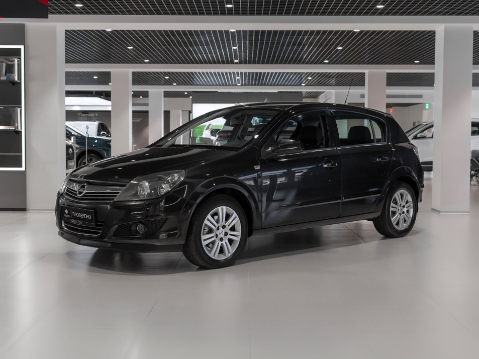 Автомобиль с пробегом Opel Astra в городе Москва ДЦ - PELETON Юг