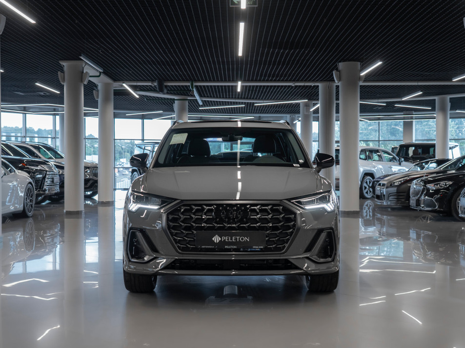 Автомобиль с пробегом Audi Q3 в городе Москва ДЦ - ОПНА пробег