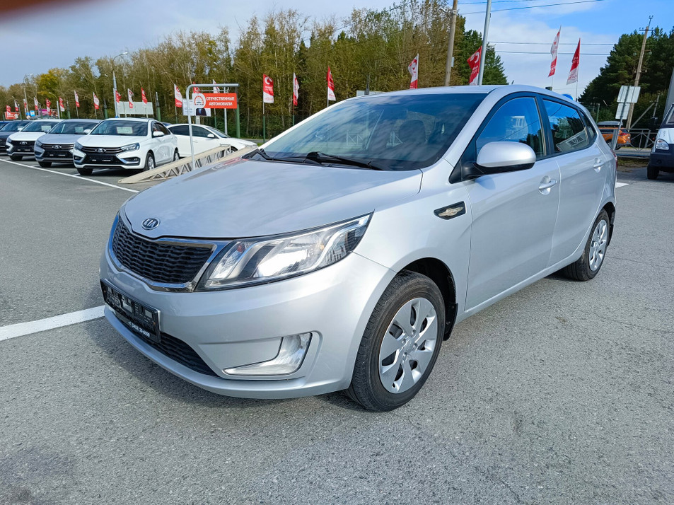 Автомобиль с пробегом Kia Rio в городе Тюмень ДЦ - PANGO Центр Автоград
