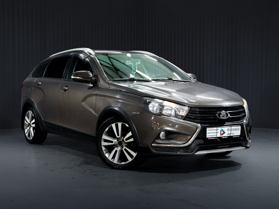 Автомобиль с пробегом LADA Vesta в городе Тюмень ДЦ - PANGO Центр Авторитейл Диамант