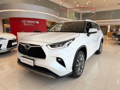 Новый автомобиль Toyota Highlander Luxury в городе Саратов ДЦ - Тойота Центр Саратов