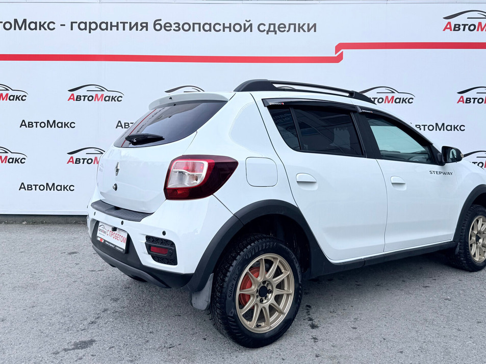 Автомобиль с пробегом Renault Sandero в городе Тюмень ДЦ - PANGO Центр АвтоМакс
