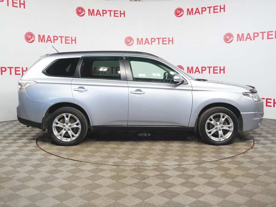 Автомобиль с пробегом Mitsubishi Outlander в городе Вологда ДЦ - Мартен. Автомобили с пробегом
