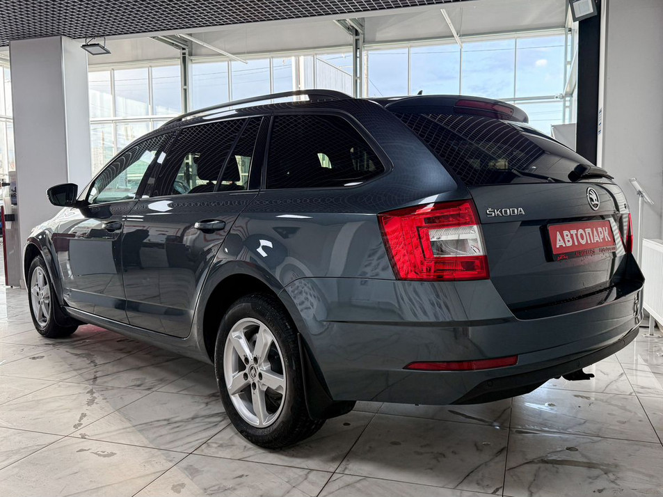 Автомобиль с пробегом SKODA Octavia в городе Ярославль ДЦ - PANGO Центр Автопарк
