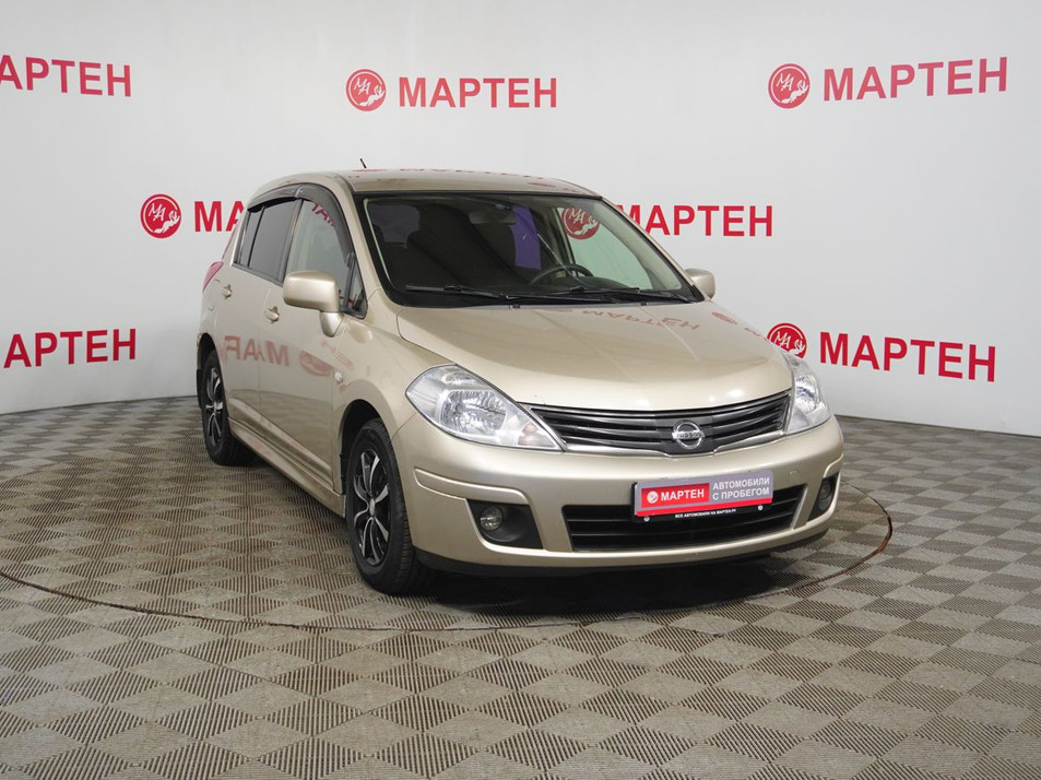 Автомобиль с пробегом Nissan Tiida в городе Вологда ДЦ - Мартен. Автомобили с пробегом