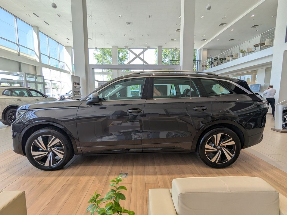 Автомобиль с пробегом Volkswagen Tavendor в городе Нижний Новгород ДЦ - Луидор-Авто