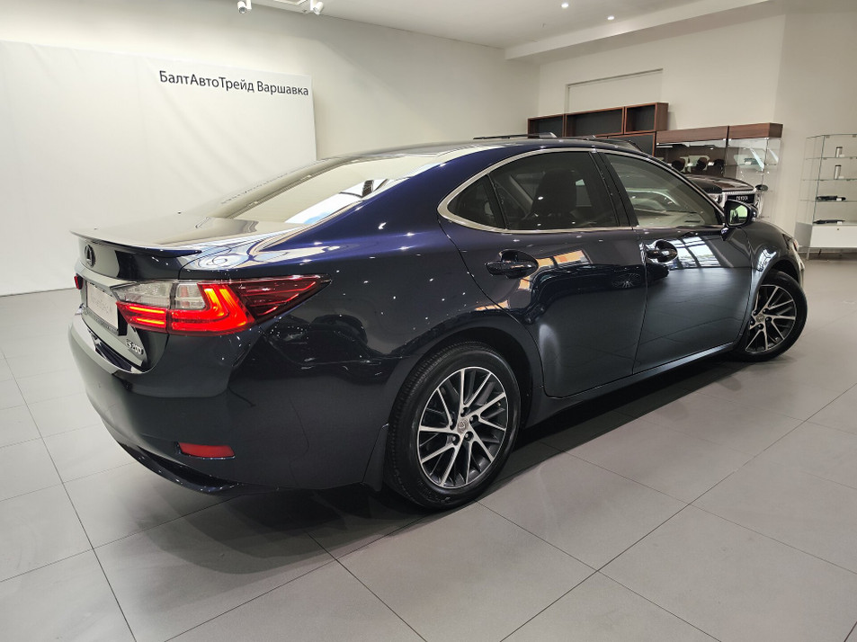 Автомобиль с пробегом Lexus ES в городе Москва ДЦ - PANGO Центр БалтАвтоТрейд - М