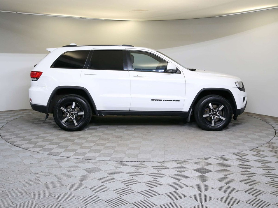 Автомобиль с пробегом Jeep Grand Cherokee в городе Санкт-Петербург ДЦ - Тойота Центр Парнас