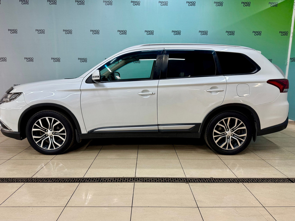 Автомобиль с пробегом Mitsubishi Outlander в городе Набережные Челны ДЦ - PANGO Центр Герман Авто Набережные Челны