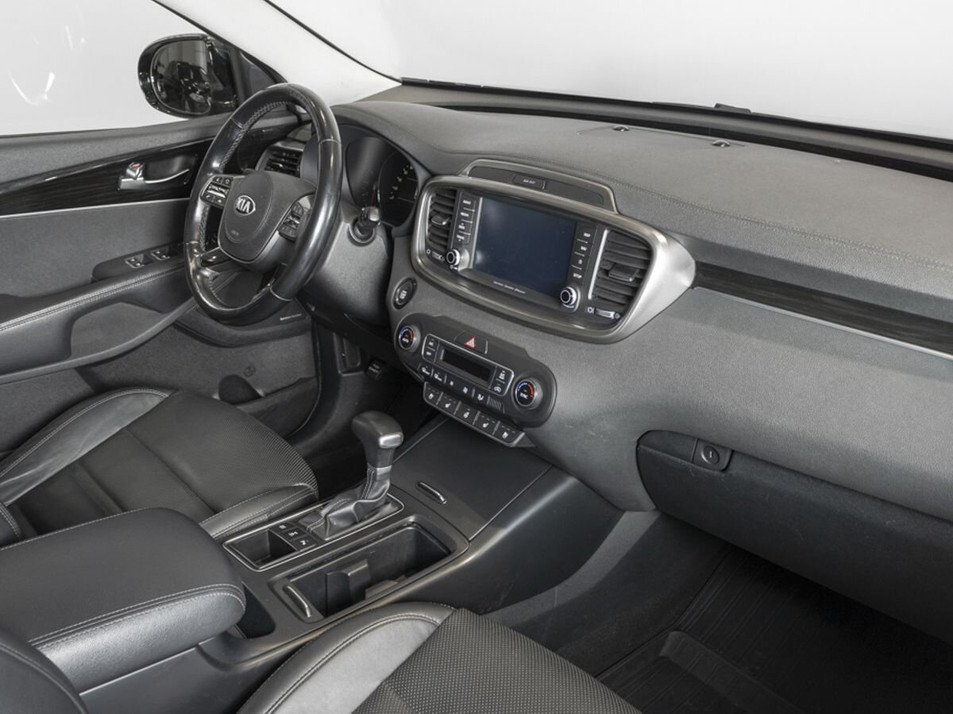 Автомобиль с пробегом Kia Sorento в городе Казань ДЦ - КАЭ Сибирский тракт