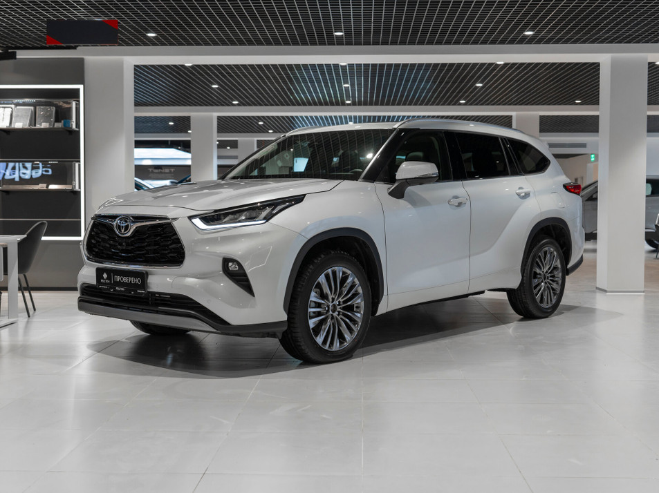 Автомобиль с пробегом Toyota Highlander в городе Москва ДЦ - PELETON Юг