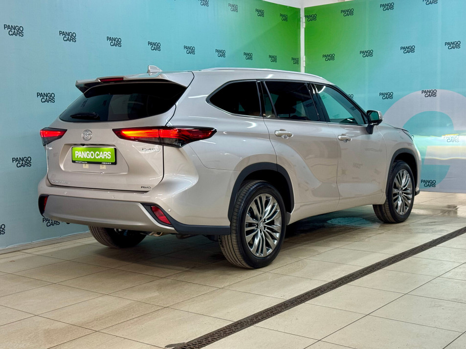 Автомобиль с пробегом Toyota Highlander в городе Набережные Челны ДЦ - PANGO Центр Герман Авто Набережные Челны