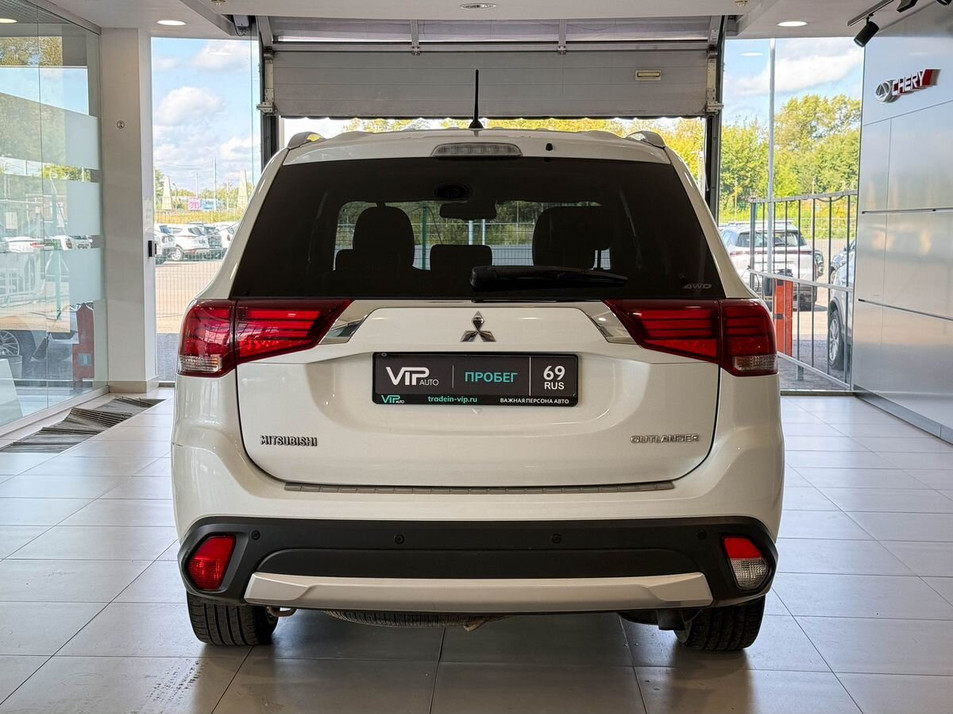 Автомобиль с пробегом Mitsubishi Outlander в городе Тверь ДЦ - Важная Персона - Авто г. Тверь
