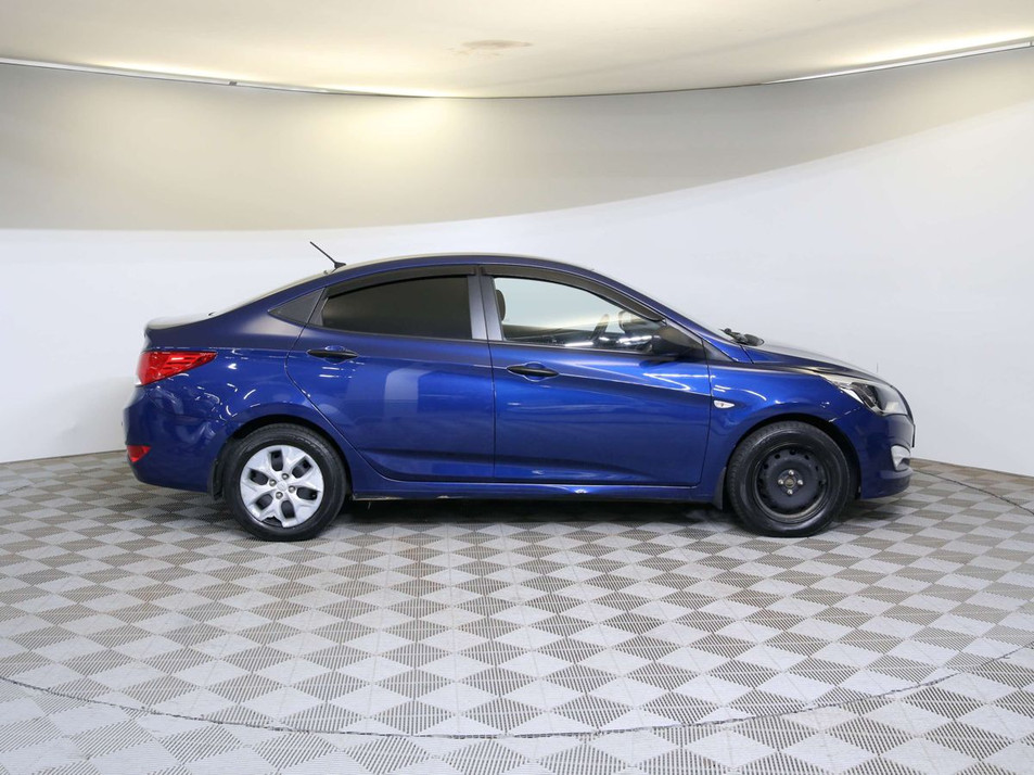 Автомобиль с пробегом Hyundai Solaris в городе Санкт-Петербург ДЦ - Тойота Центр Парнас