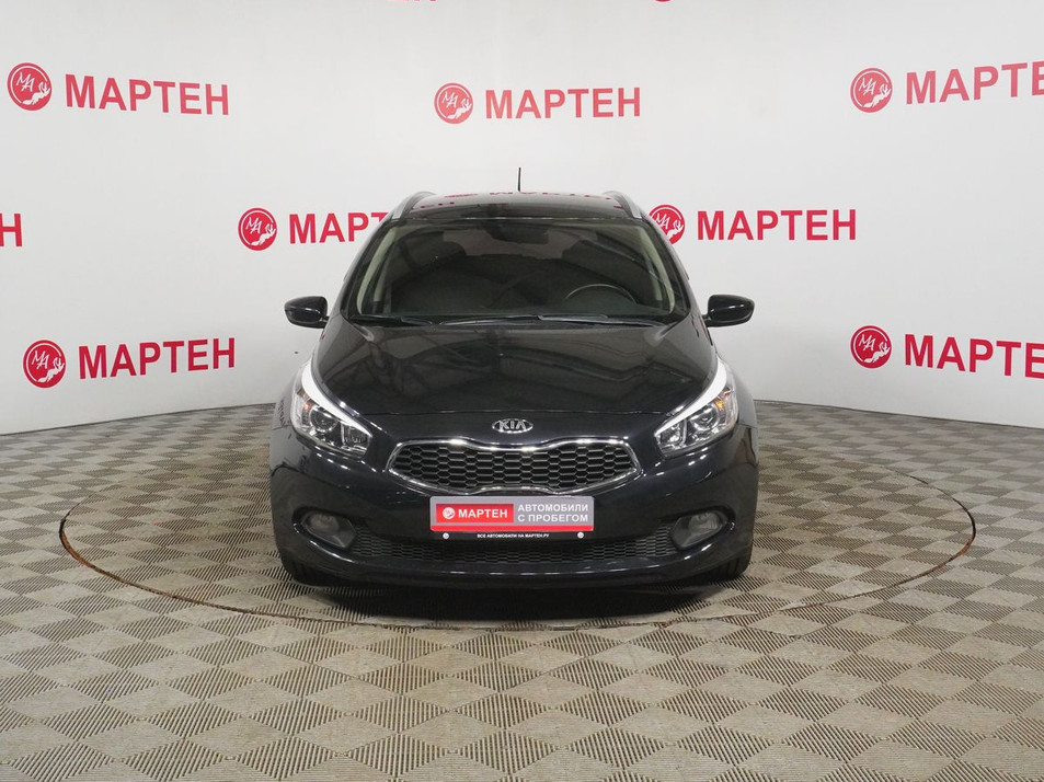 Автомобиль с пробегом Kia Ceed в городе Вологда ДЦ - Мартен. Автомобили с пробегом