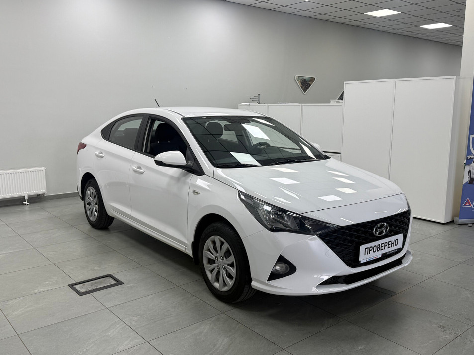 Автомобиль с пробегом Hyundai Solaris в городе Казань ДЦ - Диалог Авто Камалеева
