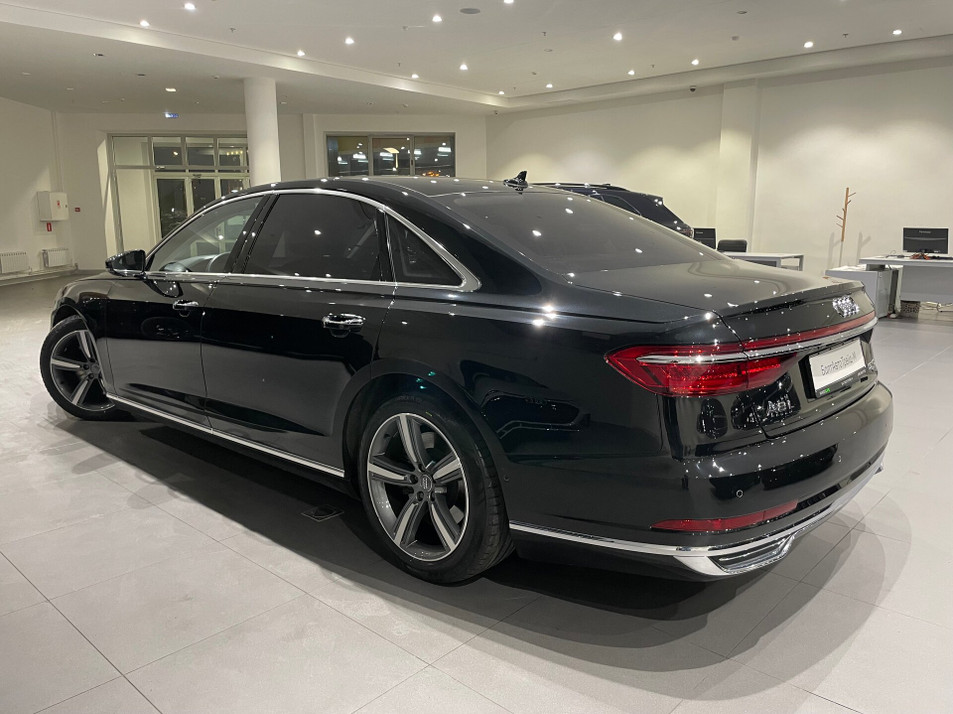 Автомобиль с пробегом Audi A8 в городе Москва ДЦ - PANGO Центр БалтАвтоТрейд - М