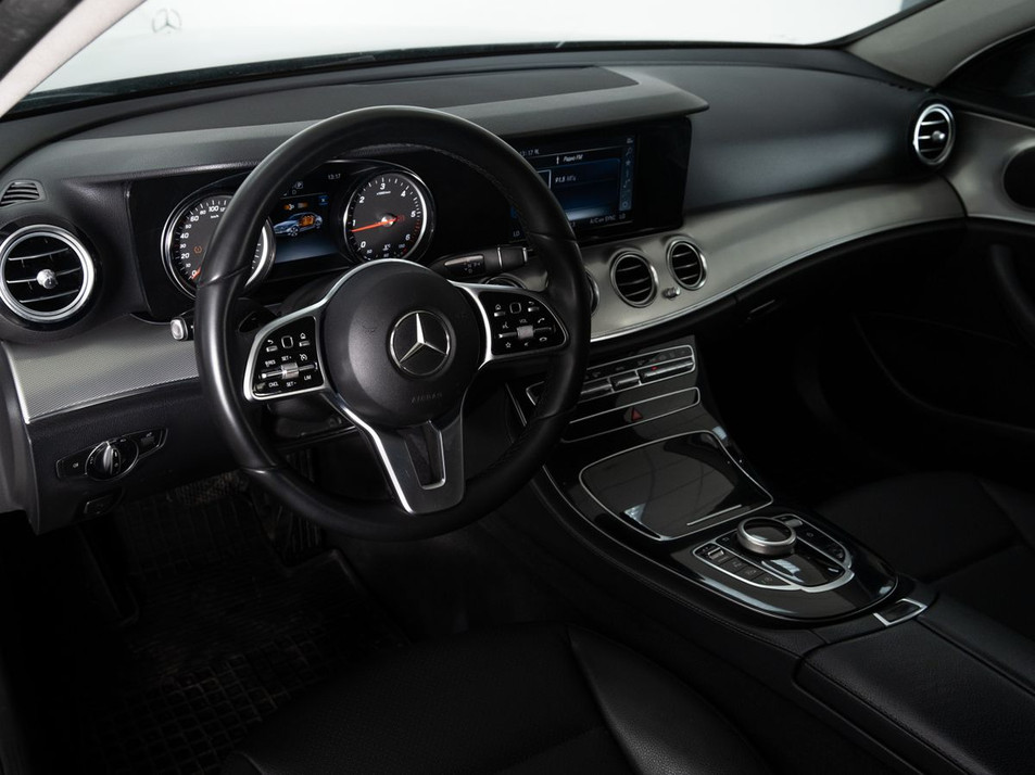 Автомобиль с пробегом Mercedes‑Benz E-Класс в городе Казань ДЦ - КАЭ Оренбургский тракт