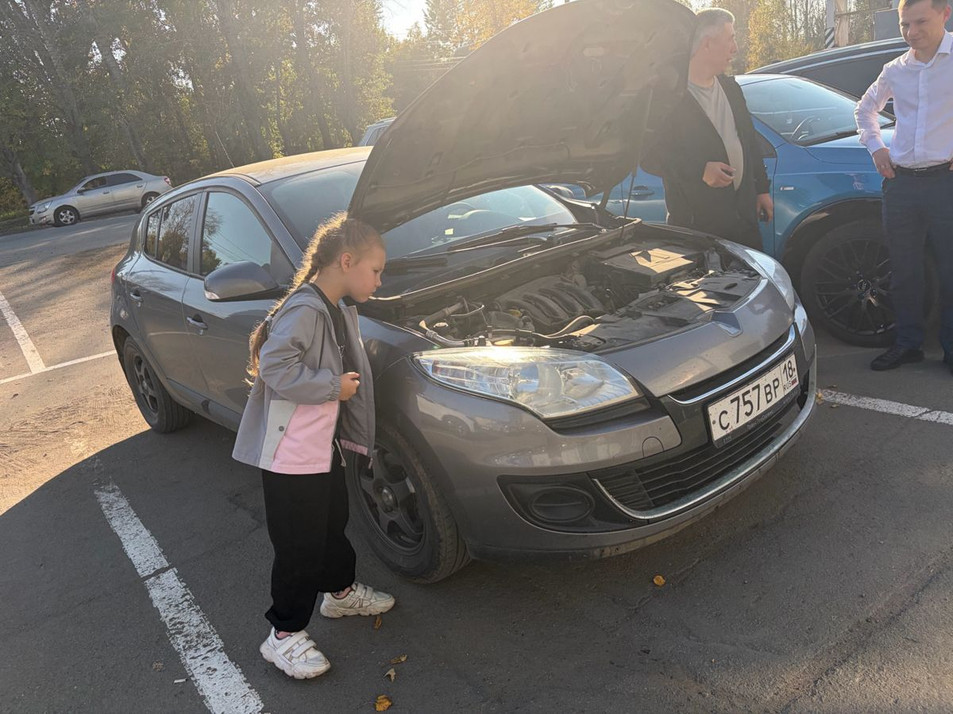 Автомобиль с пробегом Renault Megane в городе Сыктывкар ДЦ - CHERY Центр Интерпартнер Лесозаводская ПАНГО