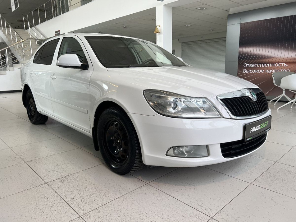 Автомобиль с пробегом SKODA Octavia в городе Екатеринбург ДЦ - PANGO Центр Автобан