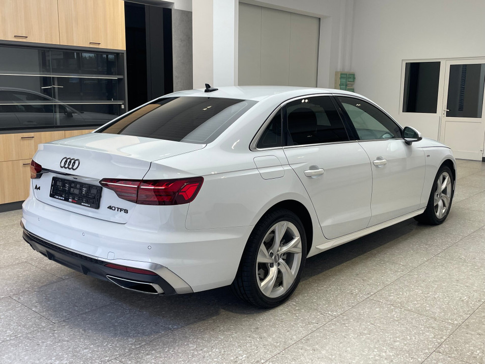 Автомобиль с пробегом Audi A4 в городе Краснодар ДЦ - ААА Моторс Краснодар