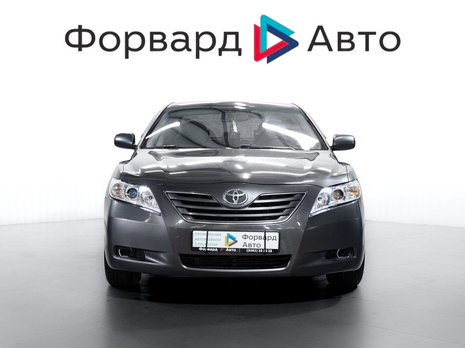 Автомобиль с пробегом Toyota Camry в городе Тюмень ДЦ - PANGO Центр Авторитейл Диамант